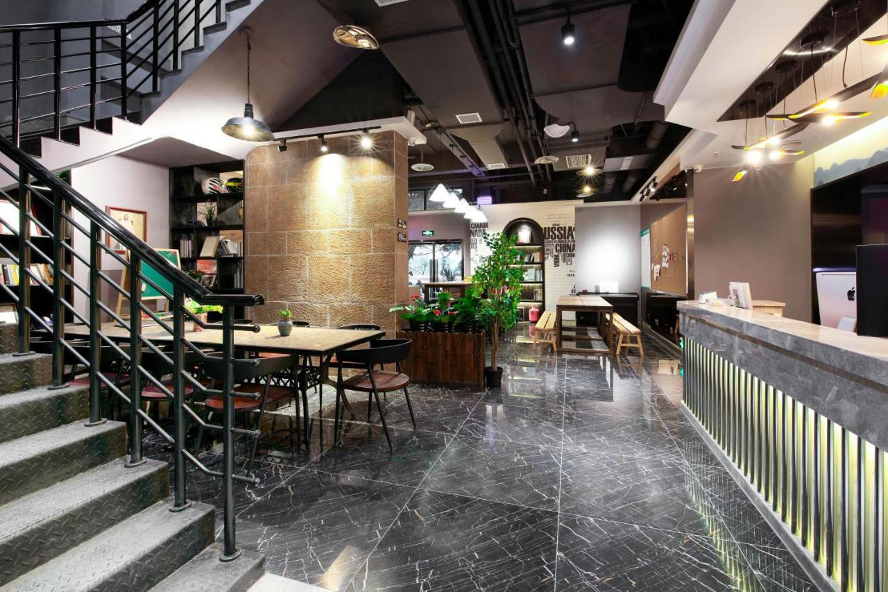 Zou Qu Ye Travel Hotel 충칭 외부 사진